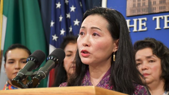 Falun Gong practitioner Crystal Chen speaks at the SB 1040 press conference about her time in forced labor camp, where Chen was subjected to frequent EKG and blood tests.